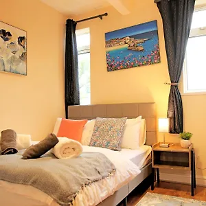  Homestay Ensuite Near Station